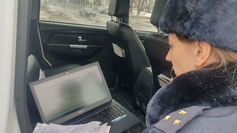 В Чебаркуле сотрудники ГИБДД и судебные приставы проверили водителей на наличие задолженности по штрафам